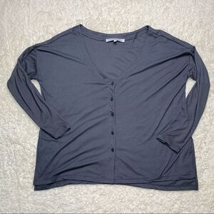 NWOT Cupcakes and Cashmere Long Sleeve Gray v-neck